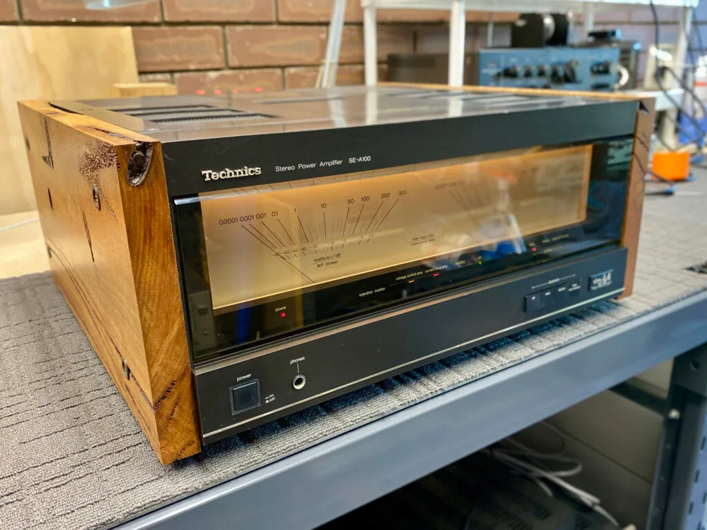 The Technics SE-A100 Amplifier Rises From The Dead! | LiQUiD AUDiO