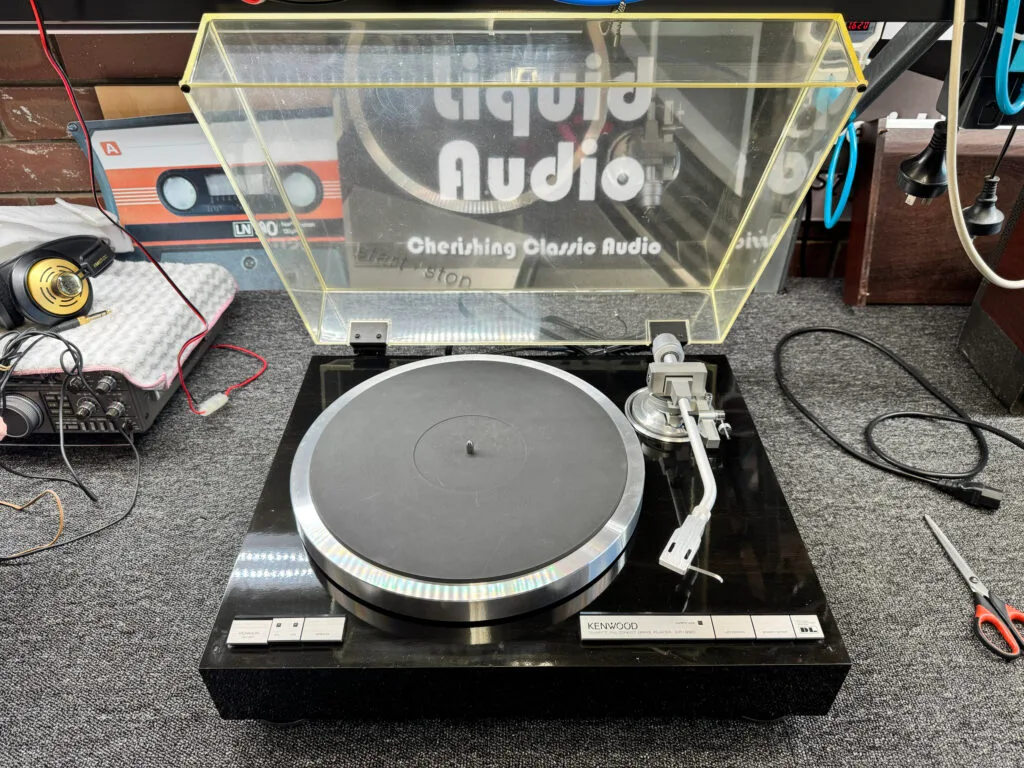 KENWOOD KP-990 ターンテーブル KENWOOD KP-990 Quartz Direct Drive Record Player Black Excellent