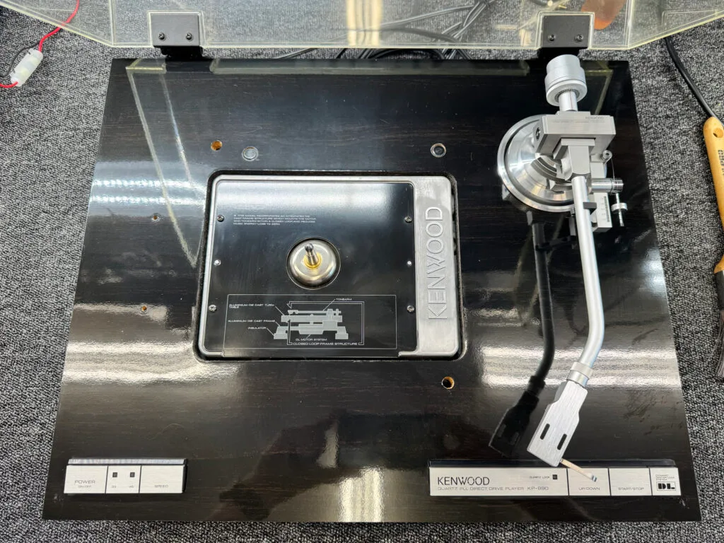 Gorgeous Kenwood KP-990 Turntable Service | LiQUiD AUDiO