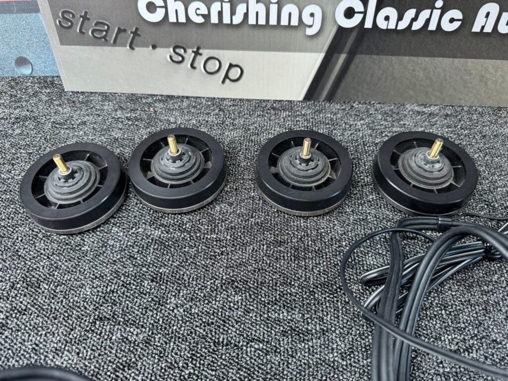 Kenwood KP-990
Kenwood KD-990