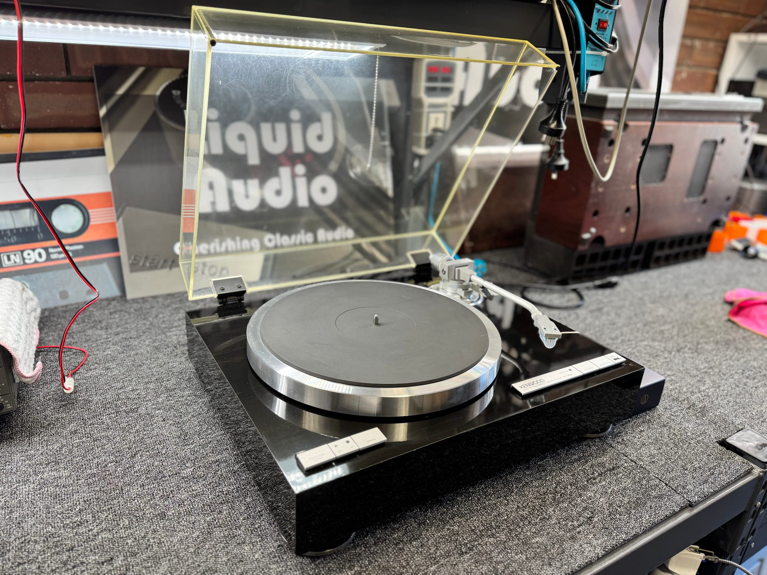 KENWOOD KP-990 ターンテーブル Gorgeous Kenwood KP-990 Turntable Service | LiQUiD AUDiO