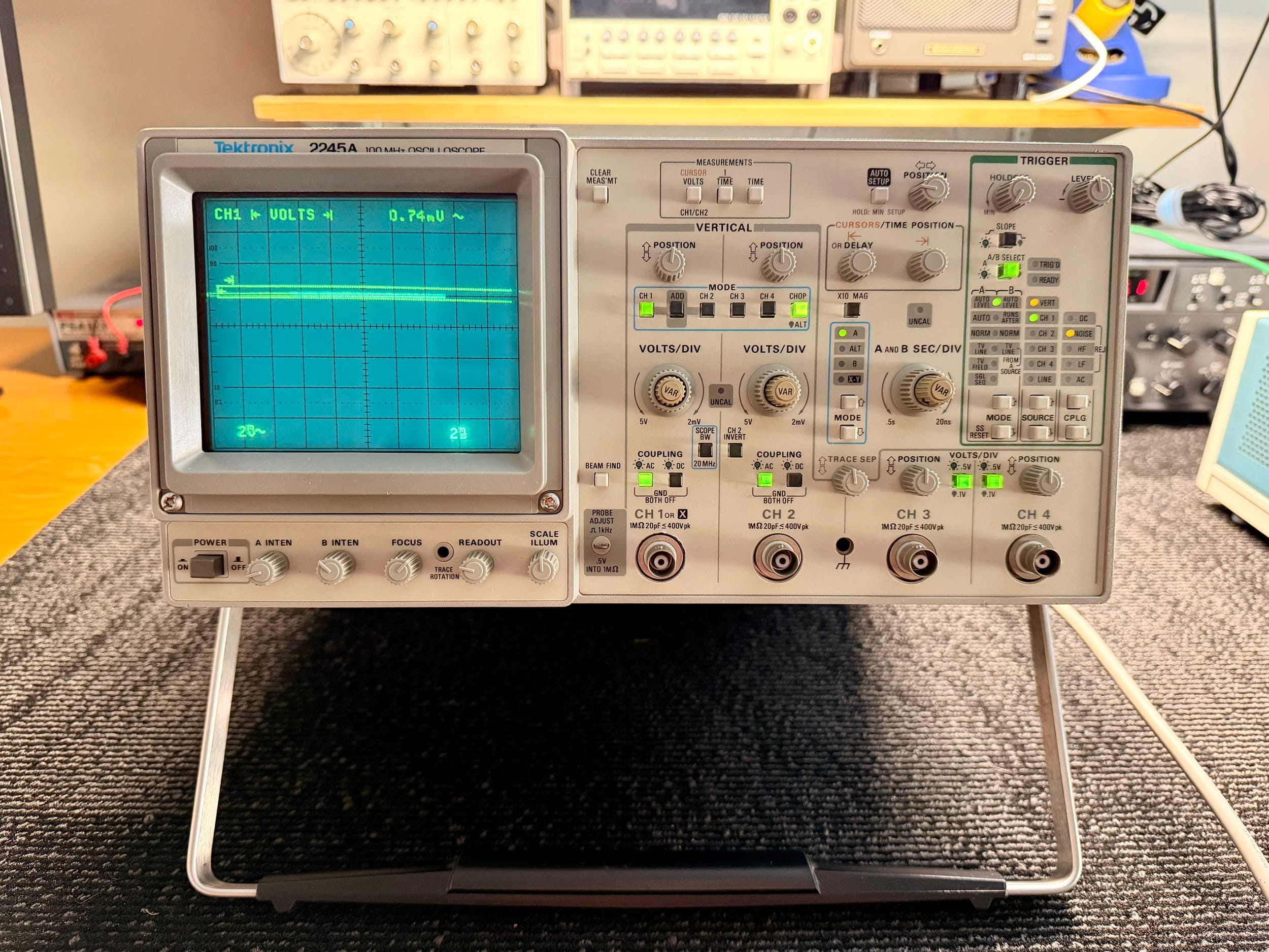 Tektronix 2245A
