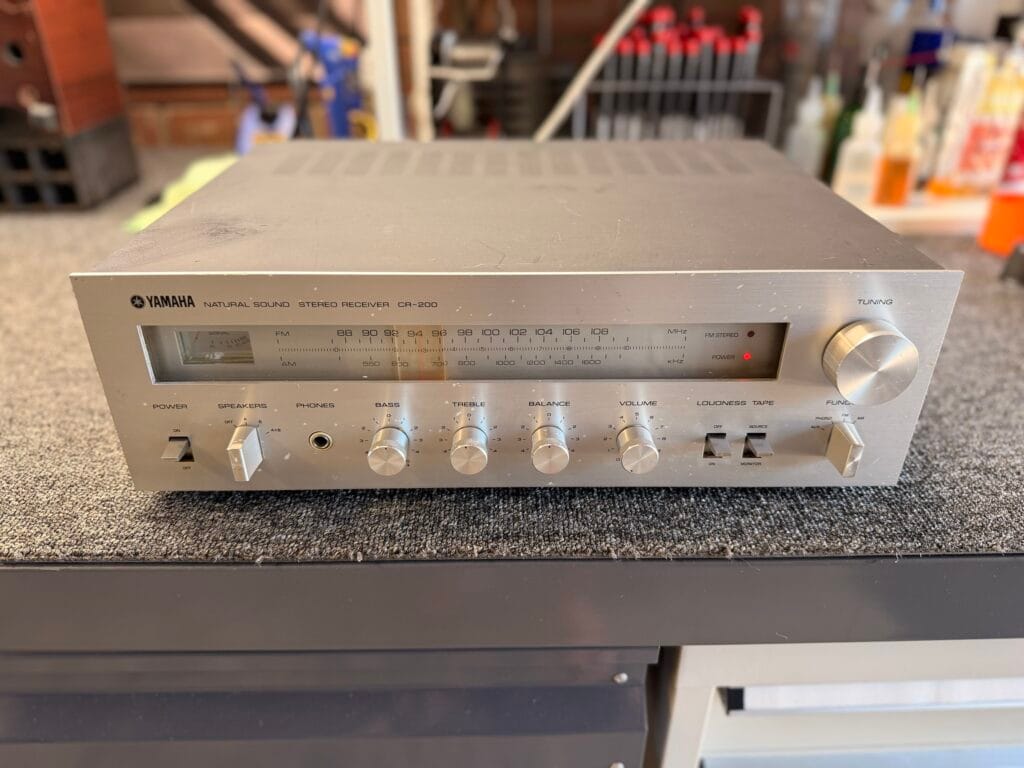 Yamaha CR-200
