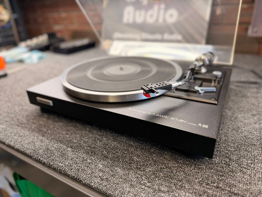 Store 54 Pioneer PL-514X