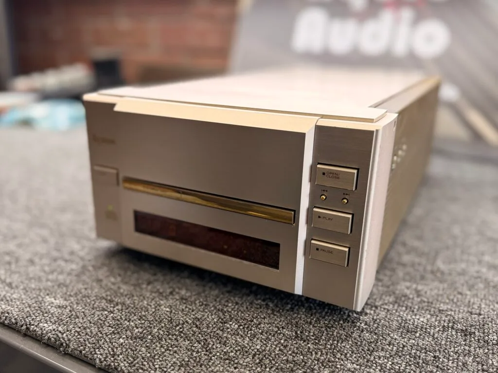 Stunning Esoteric P-2 CD Transport Repair 1 img 1135