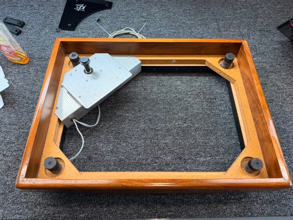 Lovely VPI HW-19 Mark 3 Turntable Repair 15 VPI HW-19 Mark 3