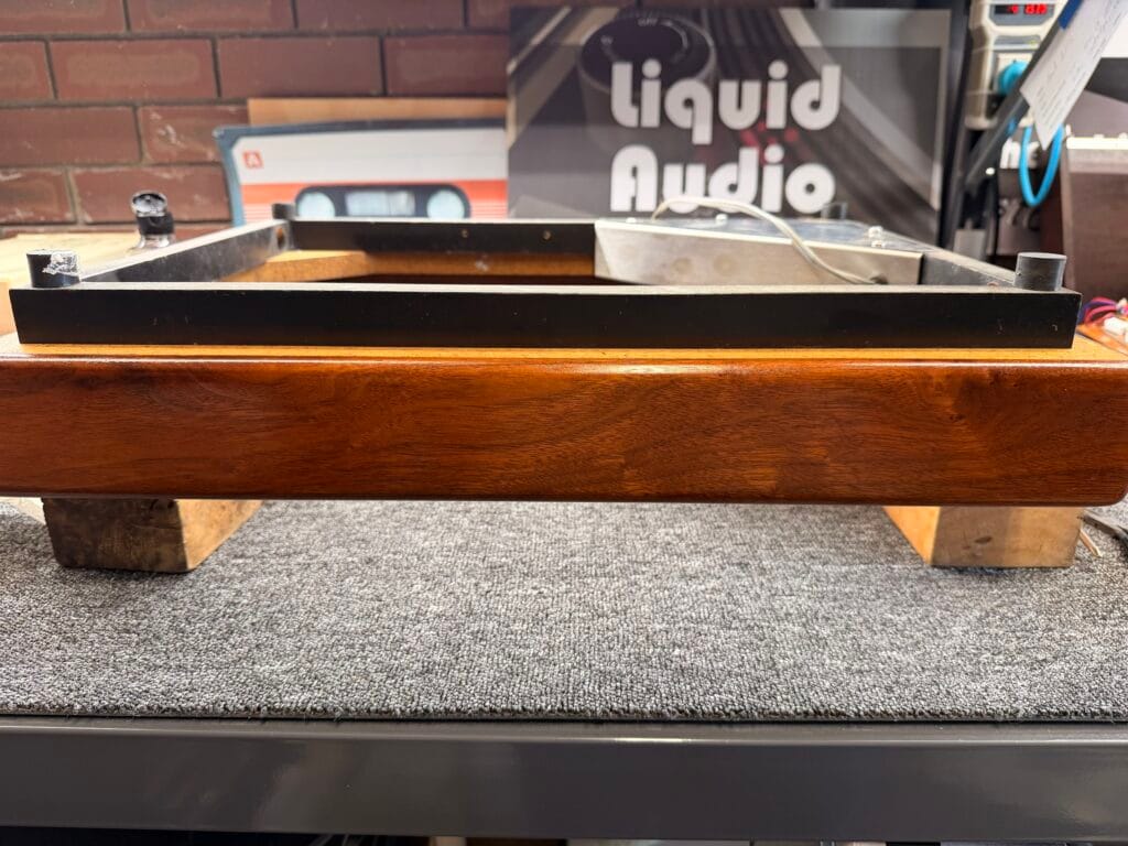 Lovely VPI HW-19 Mark 3 Turntable Repair 16 VPI HW-19 Mark 3