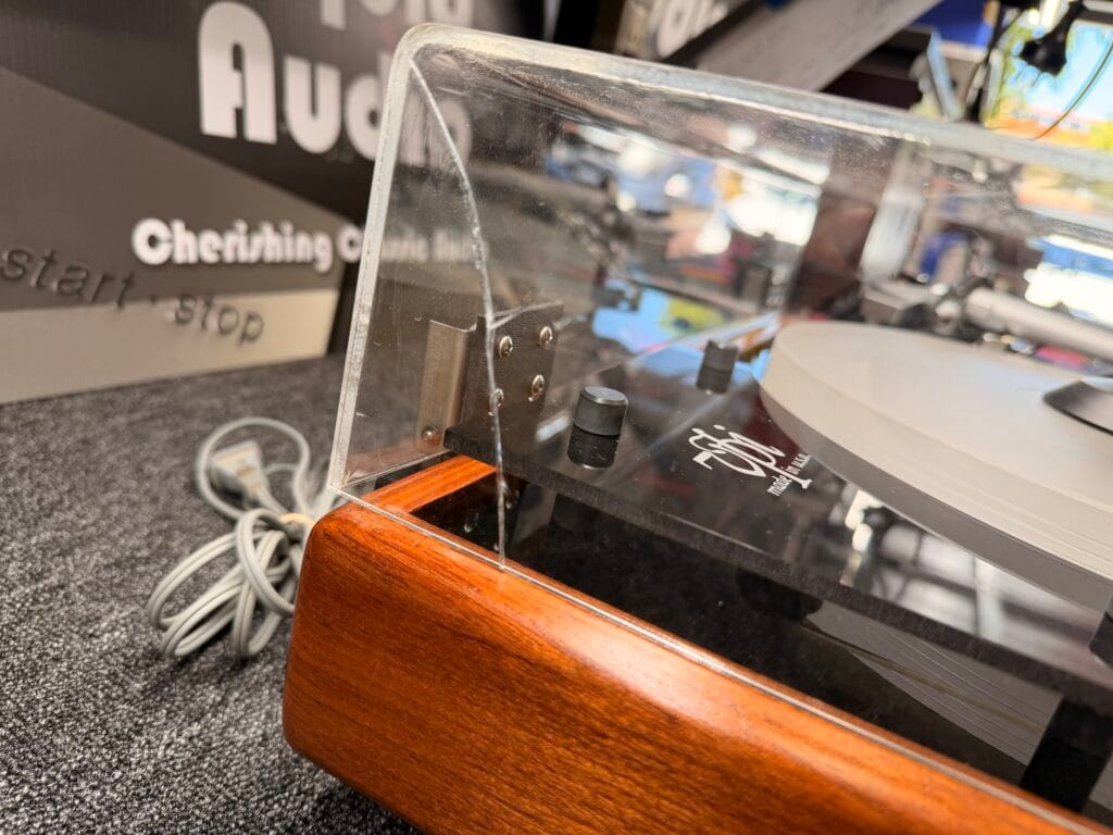 Lovely VPI HW-19 Mark 3 Turntable Repair 22 img 0429