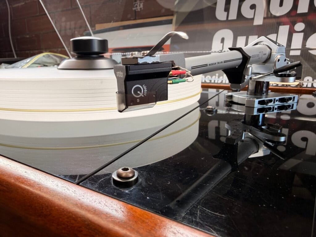 Lovely VPI HW-19 Mark 3 Turntable Repair 26 VPI HW-19 Mark 3