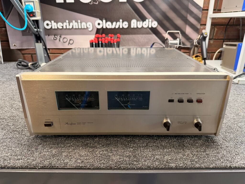 Accuphase P-400