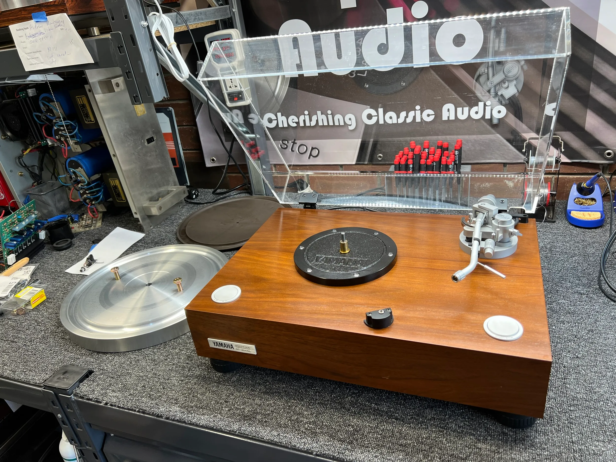 Stunning Yamaha GT-2000L Turntable Service 10 Yamaha GT-2000L
