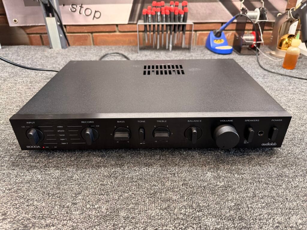 Audiolab 8000A