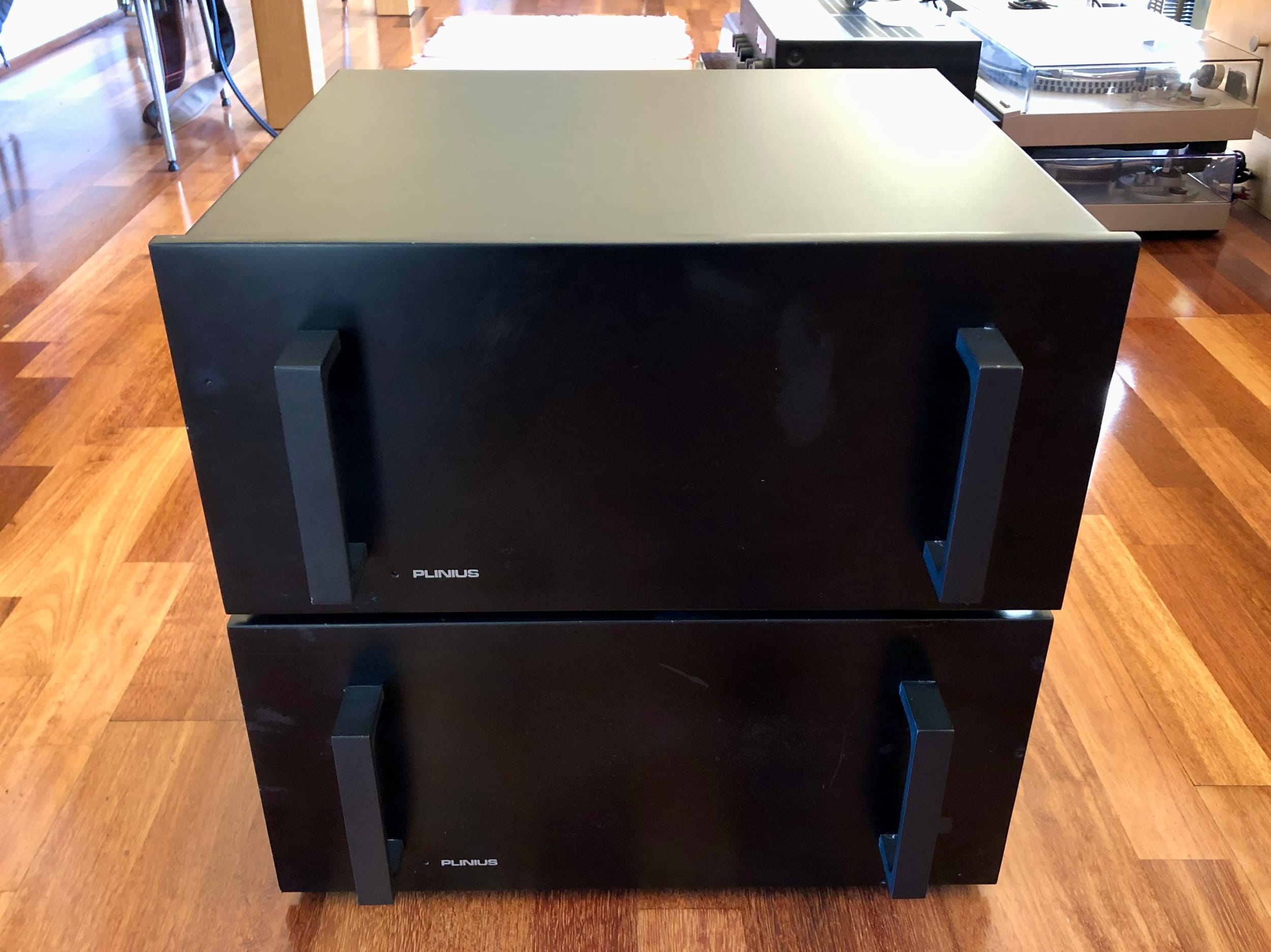 Plinius Model 10