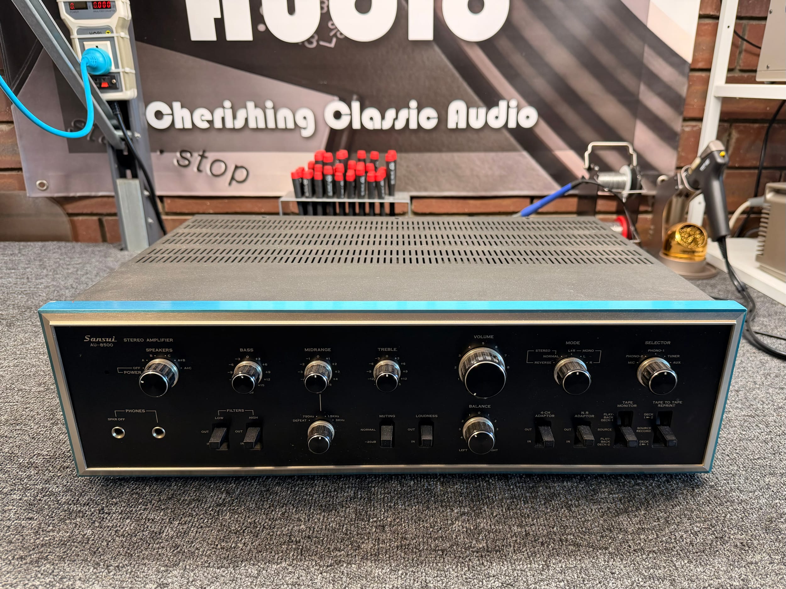 Sansui AU-8500
