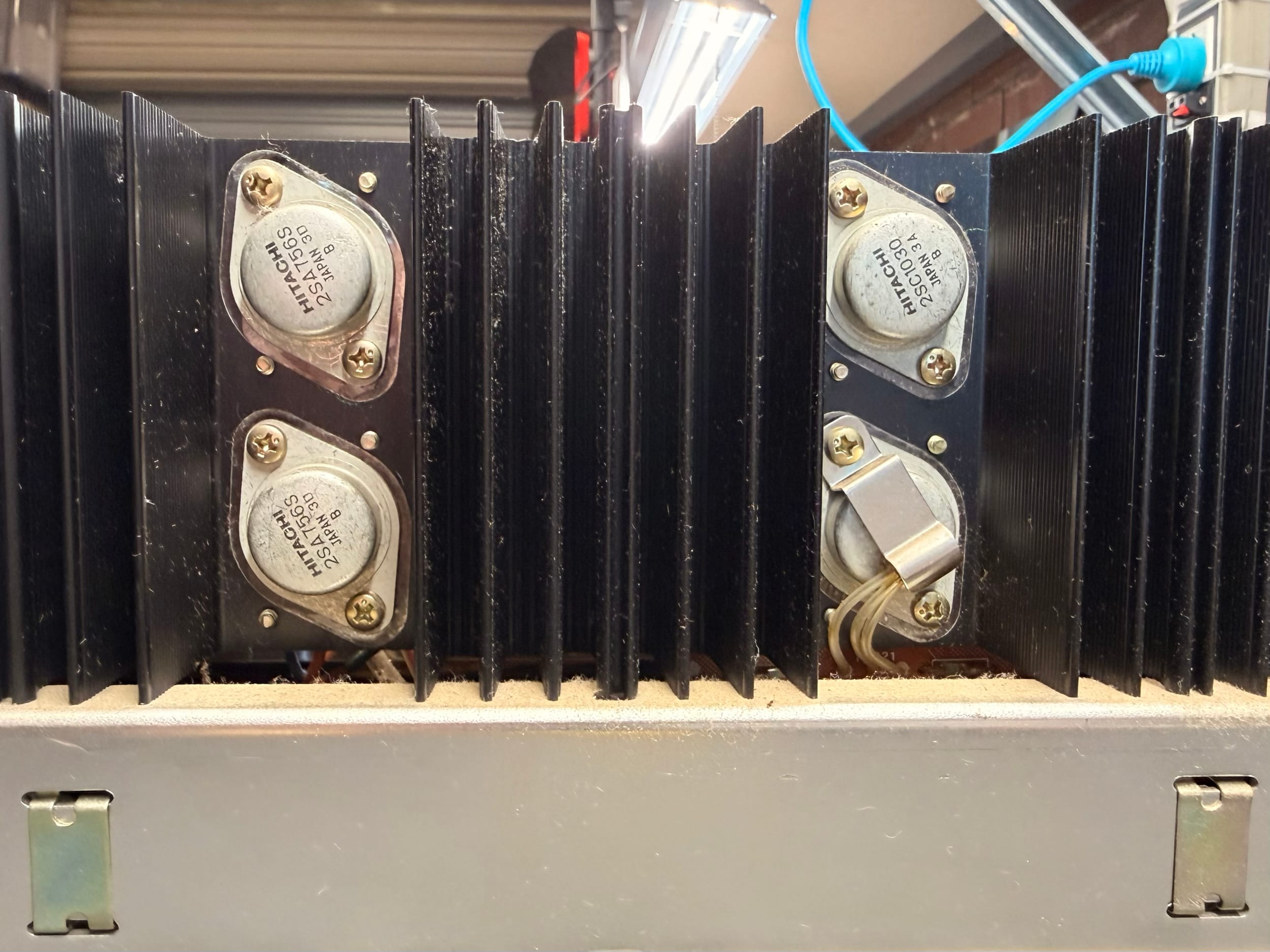Sansui AU-8500