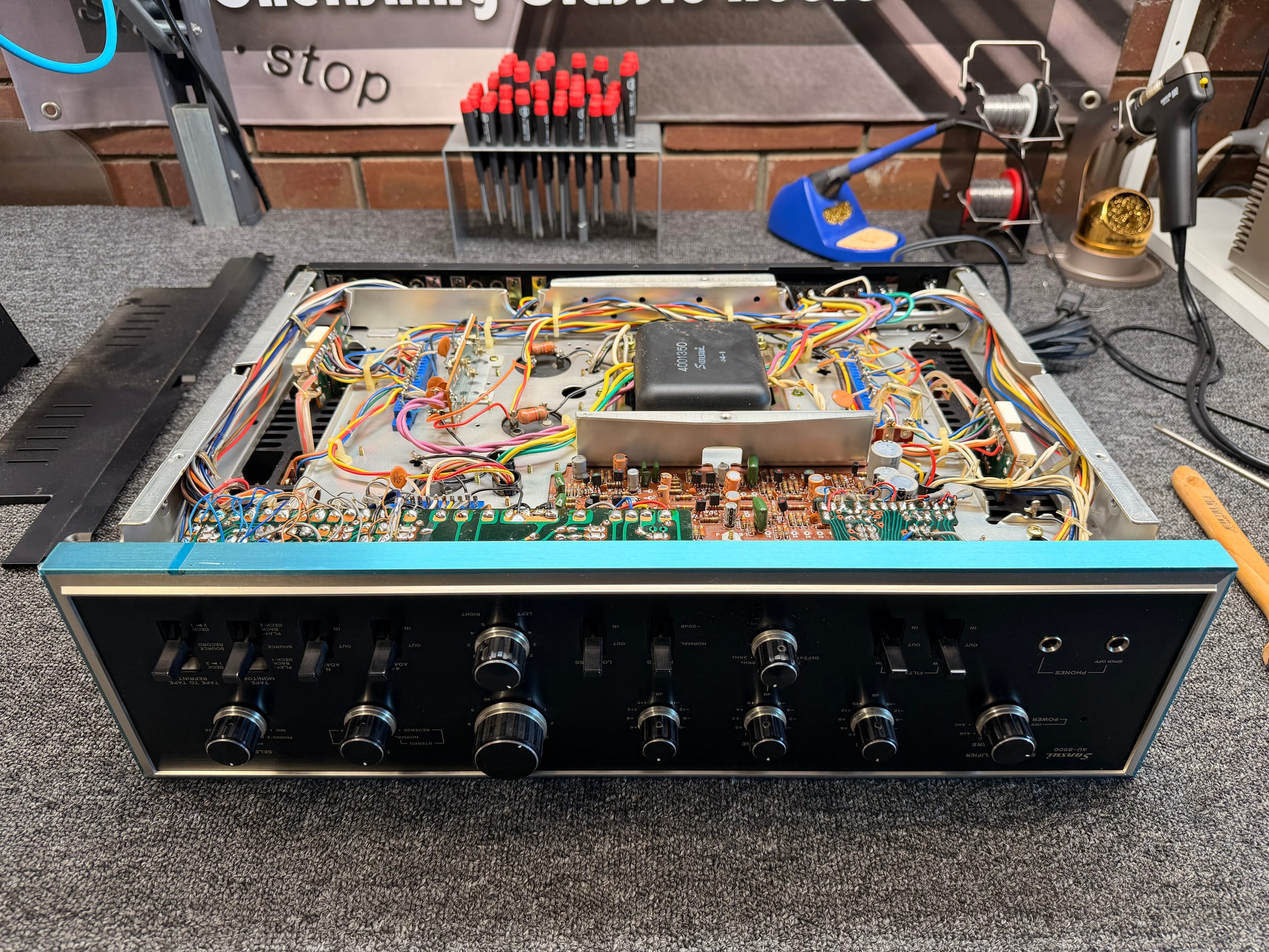 Sansui AU-8500