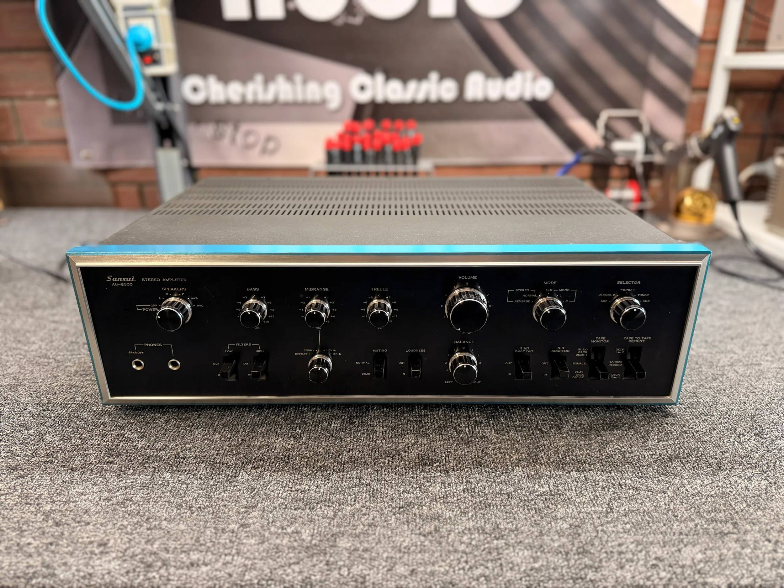 Sansui AU-8500