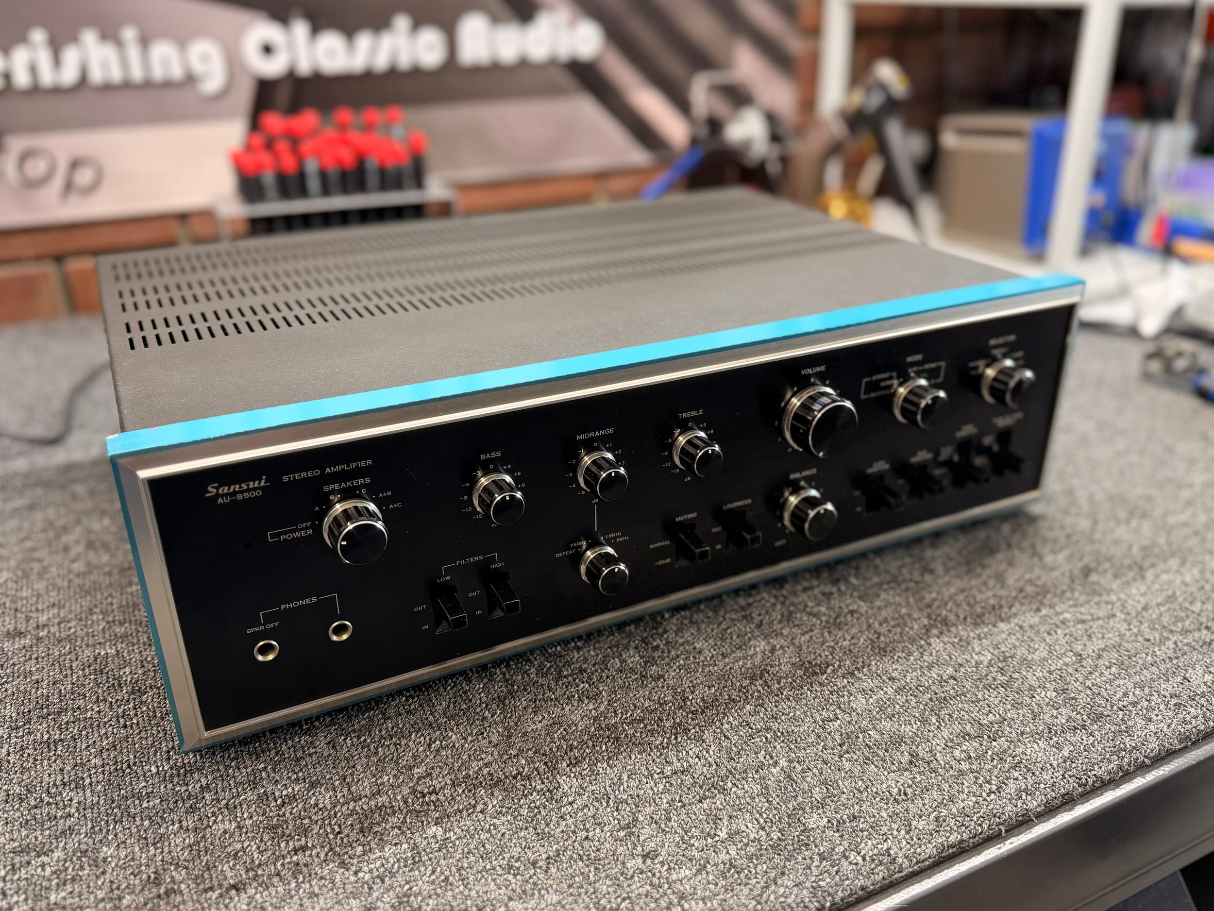Sansui AU-8500