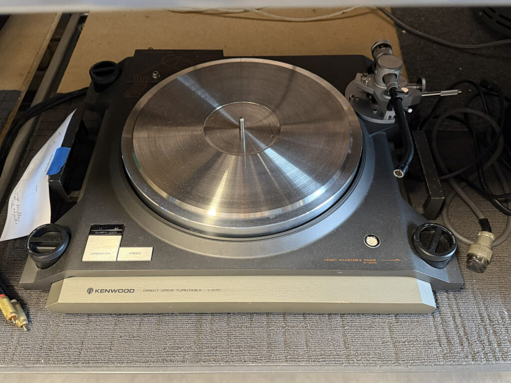 Kenwood L-07D