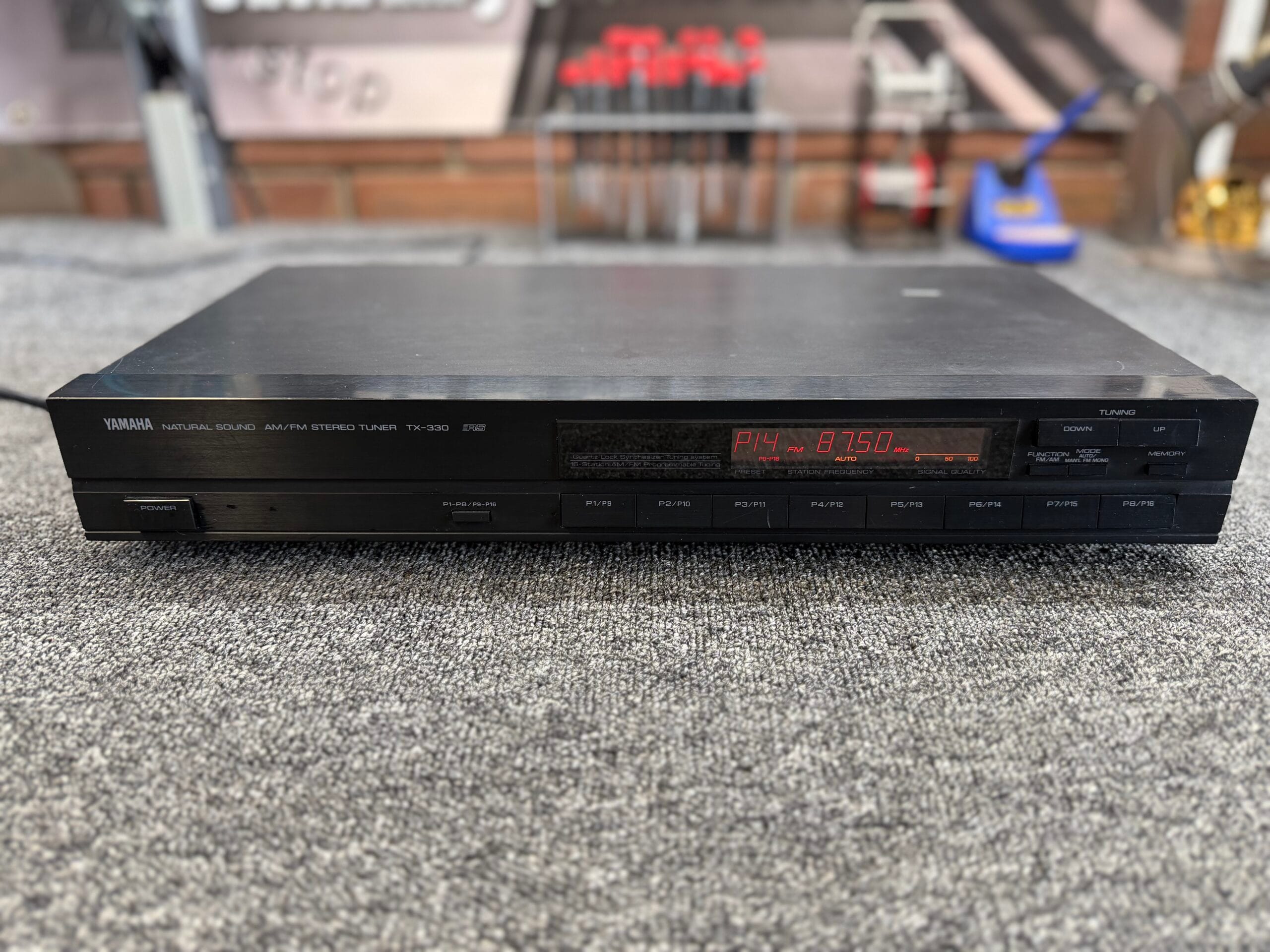Yamaha TX-330