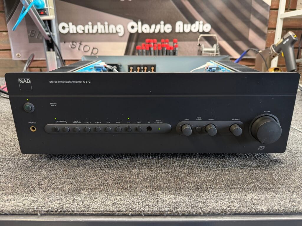 NAD C-372