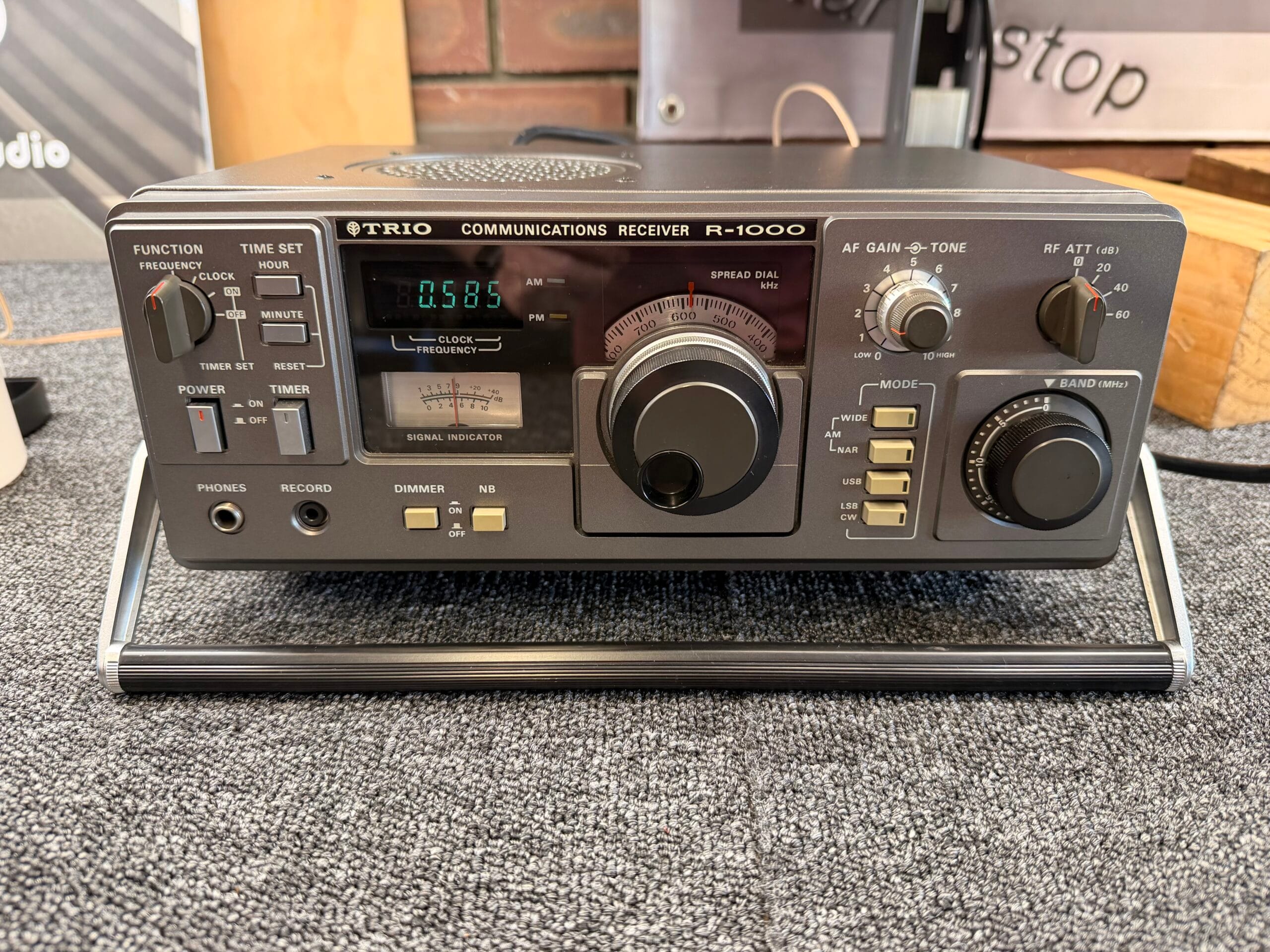 Kenwood R-1000