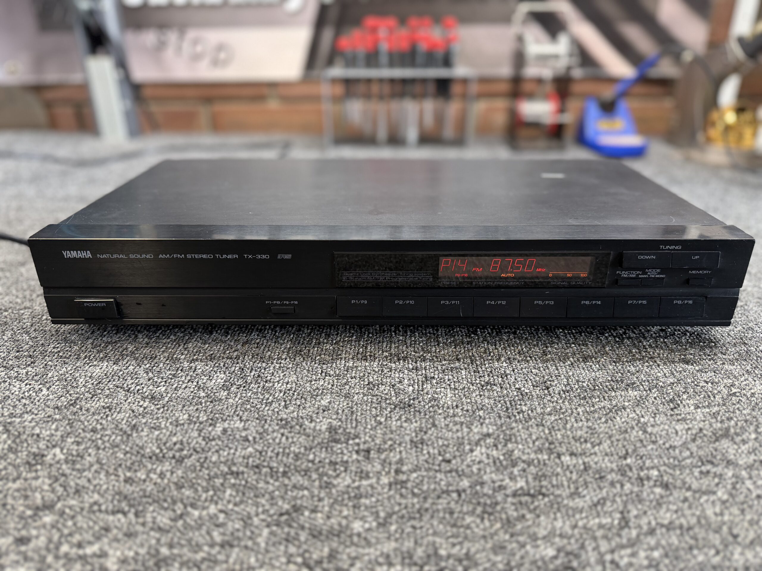 Store 48 Yamaha TX-330