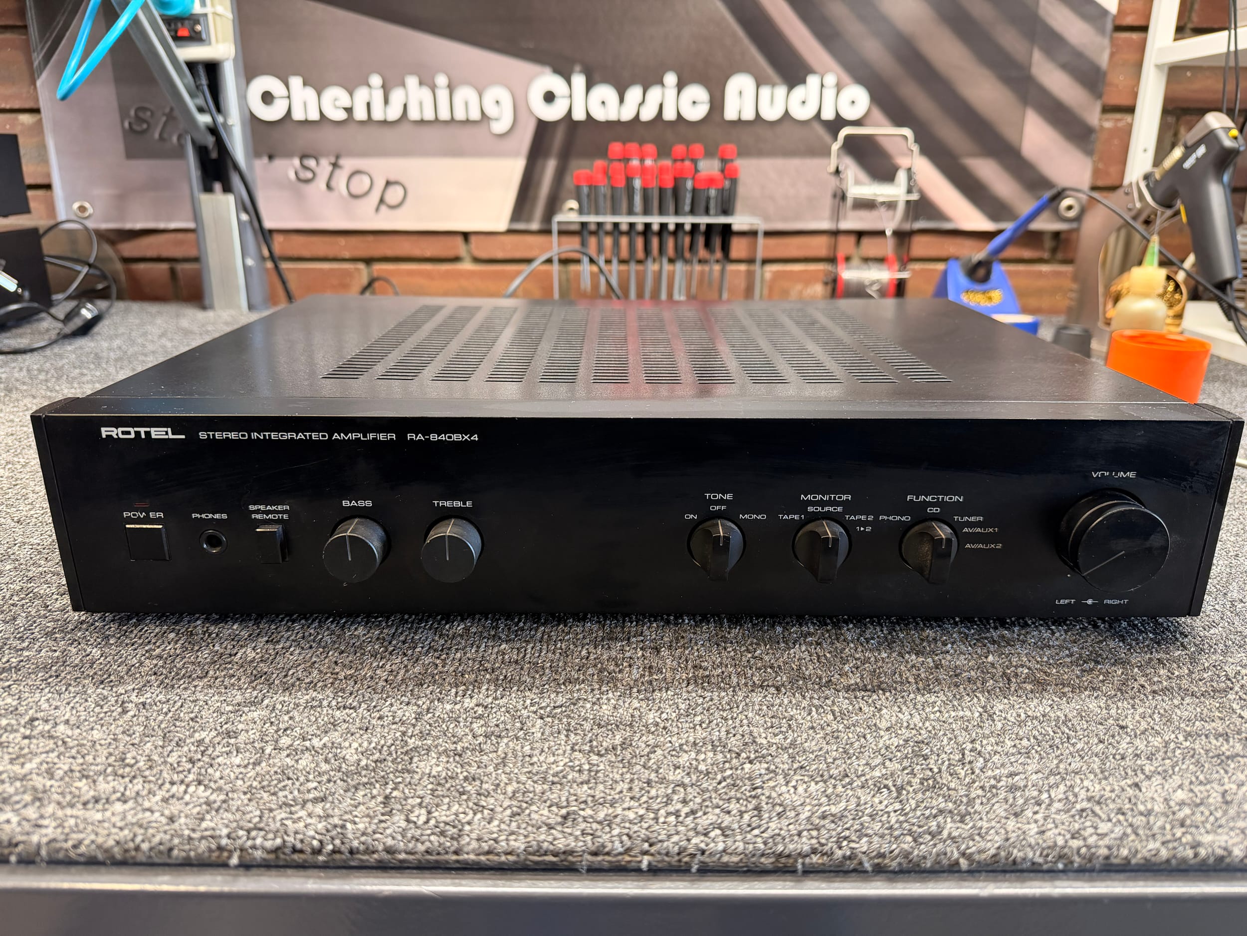 Rotel RA-840BX4