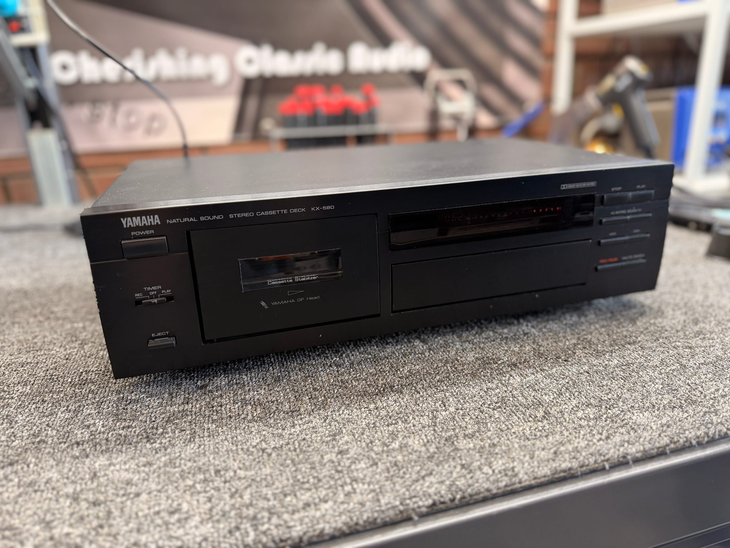 Store 28 Yamaha KX-580